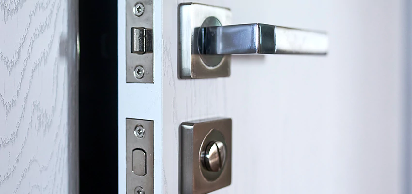 Door Lever Handle Lock Repair in Emeryville, CA