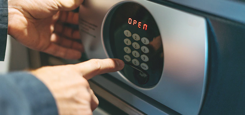 Cash Safe Openers in Emeryville, California