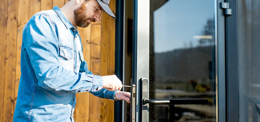 Frameless Glass Storefront Door Locks Replacement in Emeryville, CA