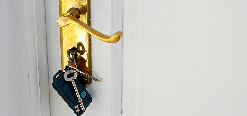 Broken Door Key Extraction in Emeryville, CA