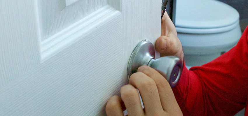 Vintage Door Knob Replacement in Emeryville, CA